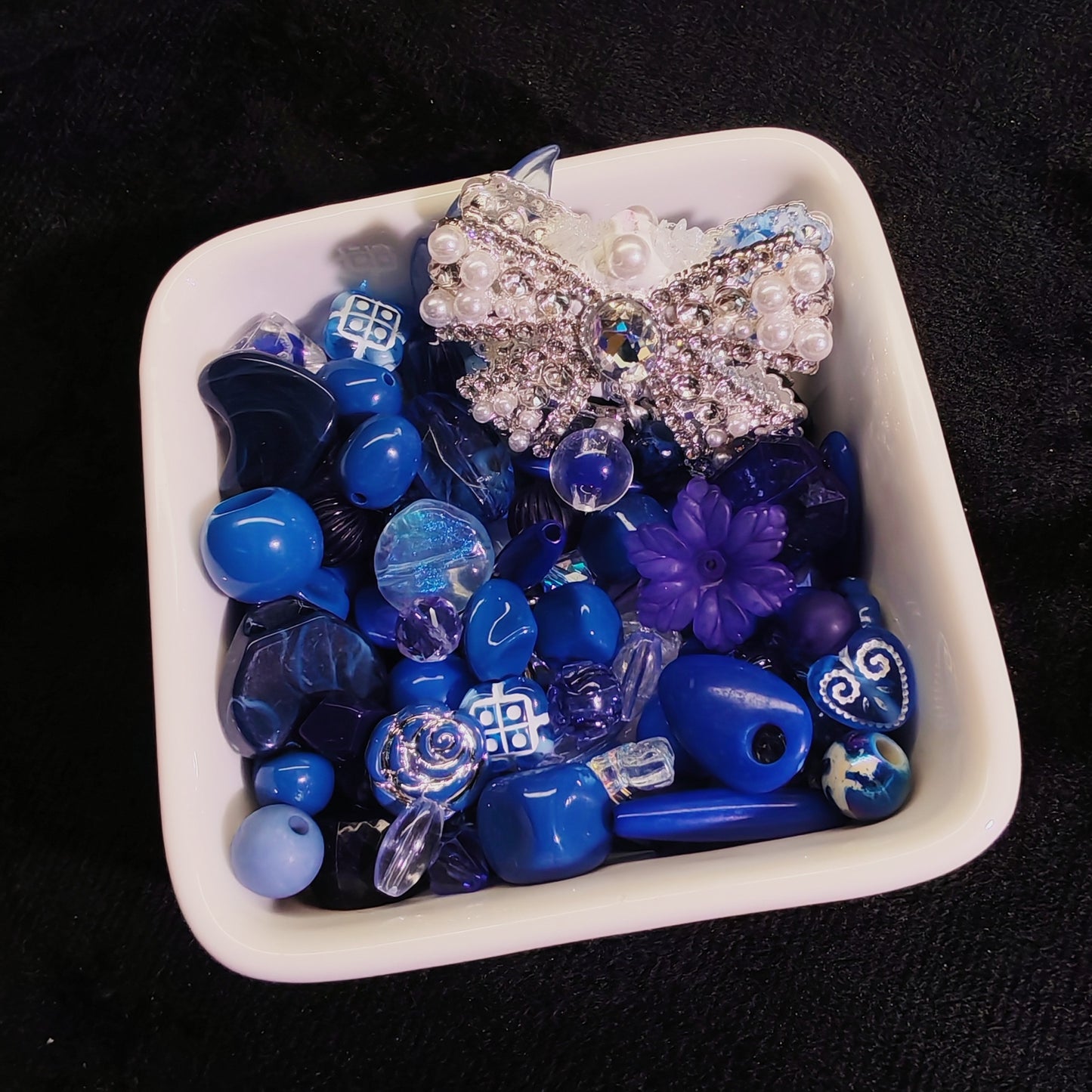 Mermaid's Rosarium 🌊 Blue Acrylic Beads Mix × 3D Roses · Pearl & Sea Glass Accents