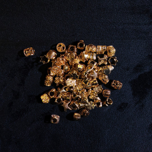 ✨Gold Dora beads✨